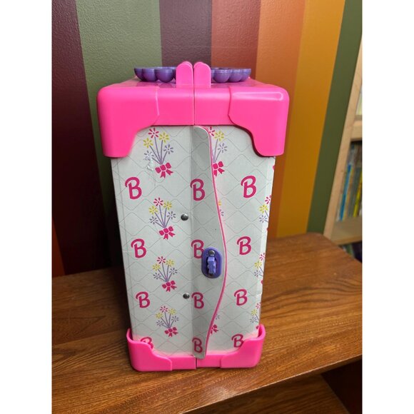 Barbie Barbie pink delux doll carry trunk white purple handle Mattel Tara toy - Picture 7 of 10